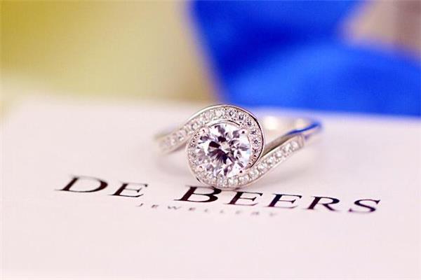 戴比尔斯钻戒价格 戴比尔斯钻戒怎么样