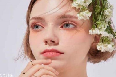 ​化妆海绵要浸水吗 怎么用化妆海绵上妆