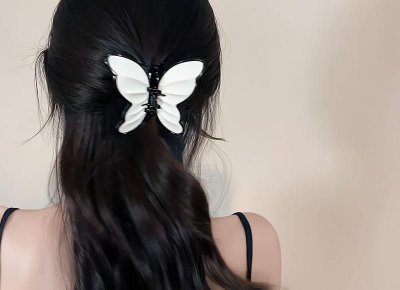 ​润发乳是护发素吗（润发乳与护发素是同一种类吗）