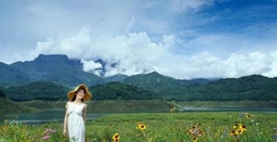 ​撩四五十岁的女人，不用跪舔，用3个技巧“撩”得她倒追你