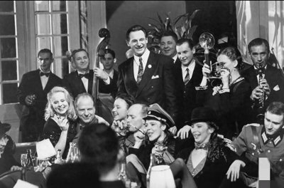 ​辛德勒如何从纳粹早年崛起，成为犹太人的救世主