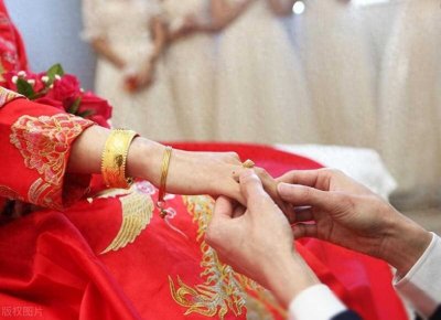 ​为什么结婚的份子钱，忌讳给300块