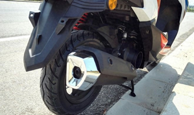 花1.1万够入新大洲本田裂行125，配置很不错，动力小钢炮