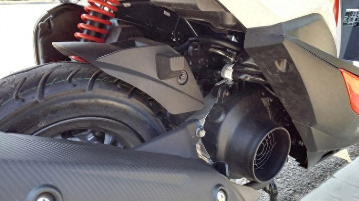 花1.1万够入新大洲本田裂行125，配置很不错，动力小钢炮