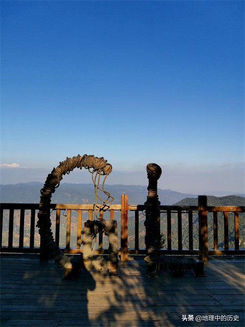 井邑白云间，岩城远带山：福州鼓岭风景欣赏