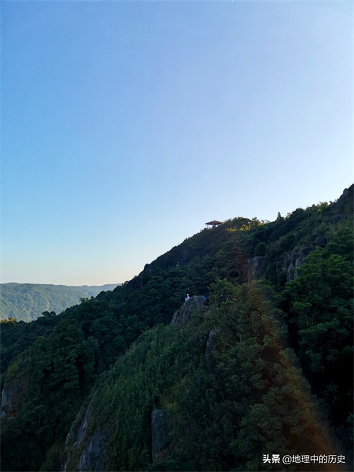 井邑白云间，岩城远带山：福州鼓岭风景欣赏