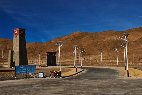 神圣的拉达克，美丽的班公湖