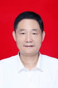 ​彭文：怀慈心存仁济急，治病患四海扬名