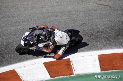 ​摩托车界的Nike—丹尼斯推出骑行服个性化定制科技平台