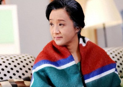 ​妈妈专业户杨昆丁克潇洒一辈子无子嗣,62岁倾家荡产给丈夫还债