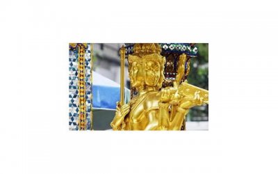 ​他不让我断奶他要接着吃