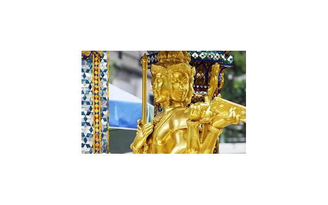 他不让我断奶他要接着吃 他不让我断奶他要接着吃