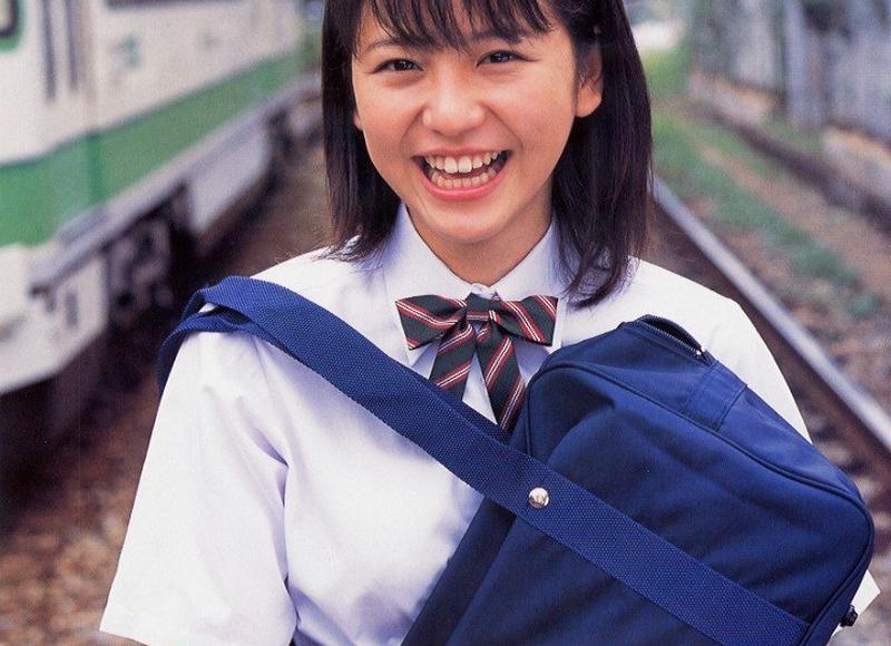 宝宝在把腿敞开点一会儿就不疼了