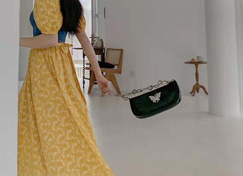 关于\\\'90后高中生艳照门\\\'的看法