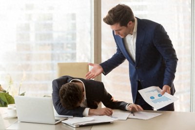 ​职场上受到领导的打压，除了忍气吞声，还可以用这3种办法解决