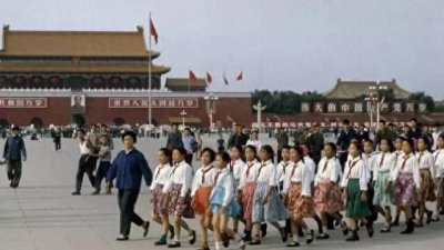 ​1973年的北京老照片，宛如一幅穿越时空的珍贵画卷