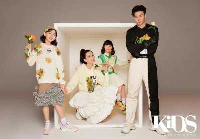 ​张晋蔡少芬一家五口全家福照片，小儿子也太可爱了